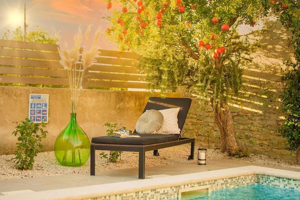 Svetvinčenat Villa Latini - Ideal For A Family Vacation. Heated Pool. Local Breakfast Optional Available