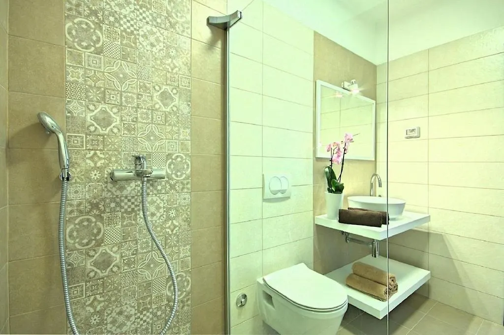 Svetvinčenat Villa Latini - Ideal For A Family Vacation. Heated Pool. Local Breakfast Optional Available