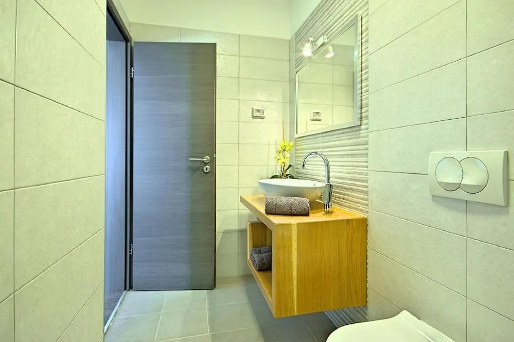 Svetvinčenat Villa Latini - Ideal For A Family Vacation. Heated Pool. Local Breakfast Optional Available קרואטיה