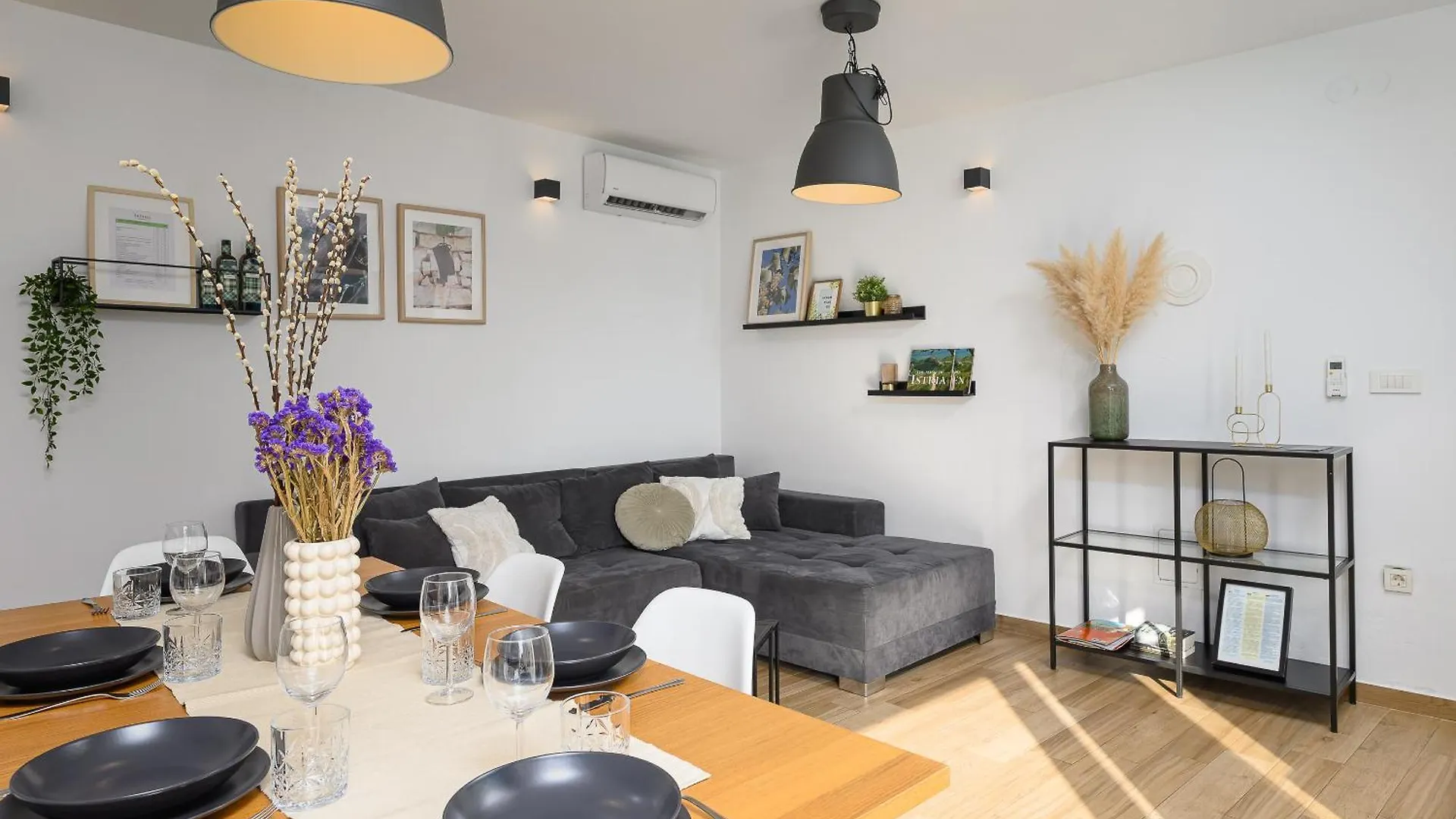 Svetvinčenat Villa Latini - Ideal For A Family Vacation. Heated Pool. Local Breakfast Optional Available